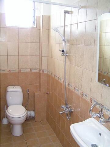 Фото номера Двухместный номер с 1 кроватью Гостевой дом Karadzhovy Guest House г. Калофер 3
