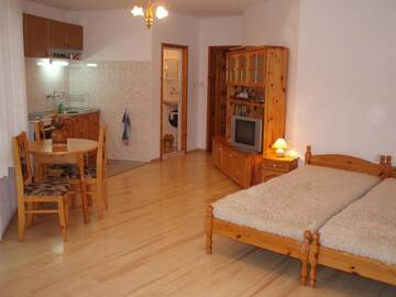 Фотографии Дома для отпуска Georgievi Guest House г. Калофер (Болгария) №4 Фото Дома для отпуска Georgievi Guest House г. Калофер 4