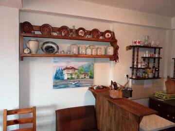 Фото номера Дом с 4 спальнями Гостевой дом Chardaka Guest House г. Калофер 6
