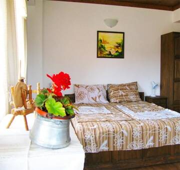 Фото Гостевой дом Chardaka Guest House г. Калофер 2